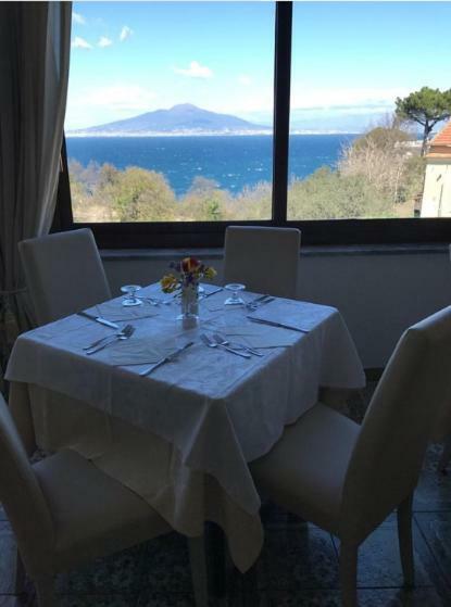 Hotel Cavour Sorrento Kültér fotó